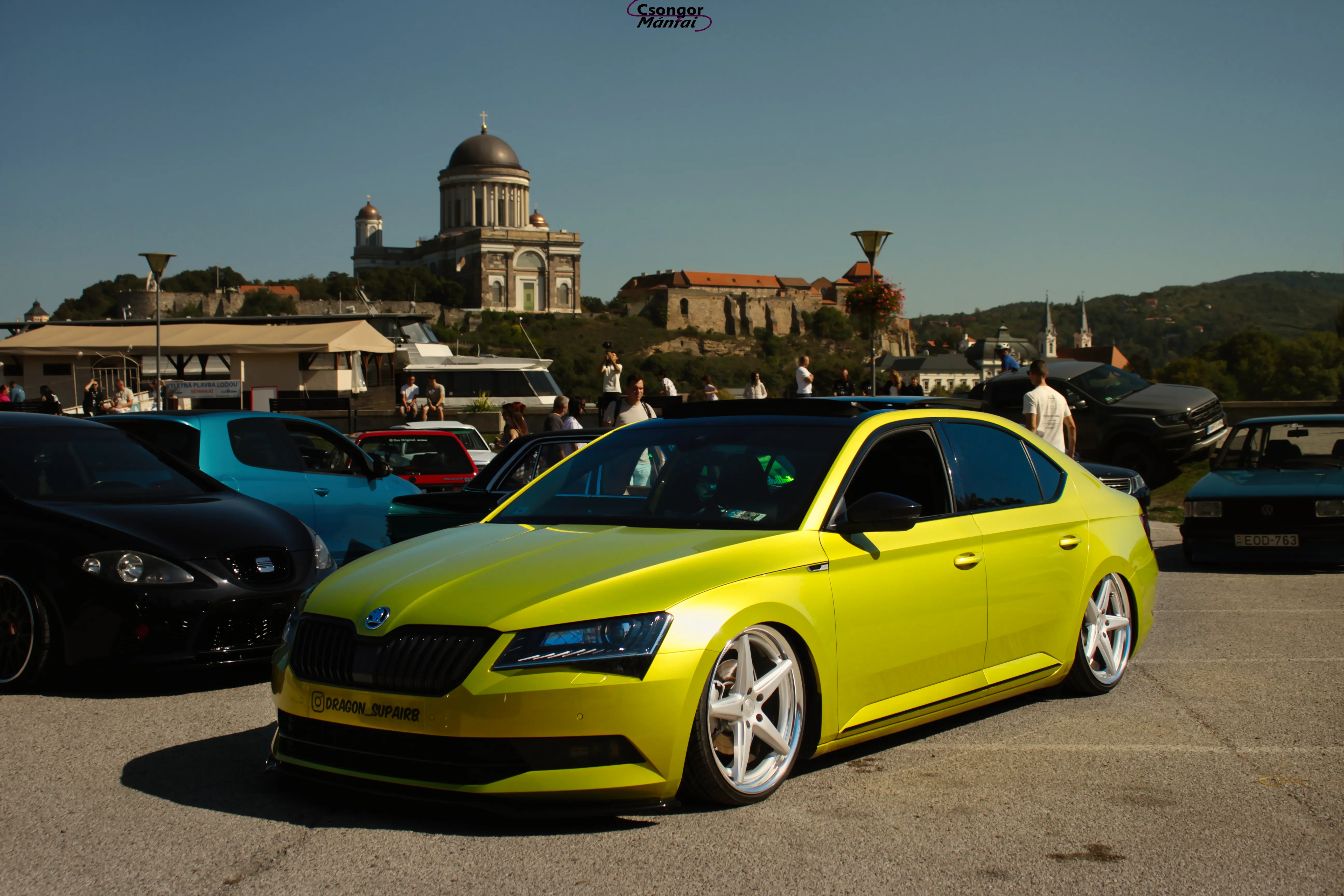 Stance Skoda SuperB